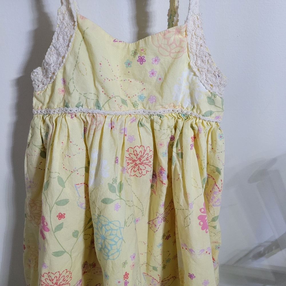 Baby Gap Floral & Crochet Yellow Dress, Size 3T - Picture 4 of 4